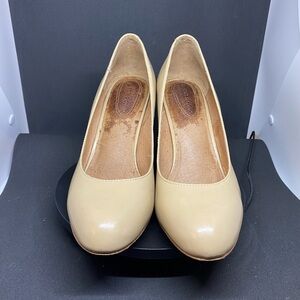 Corso Como Cream Women's Heels size 10